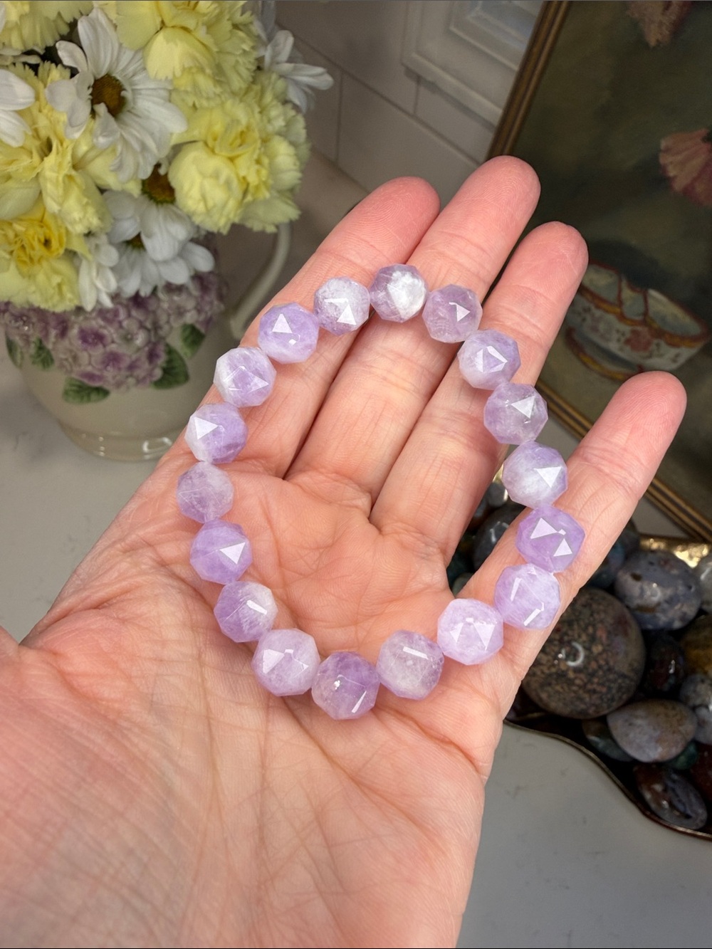 Lavender Amethyst Star Faceted Bead Bracelet: B1320